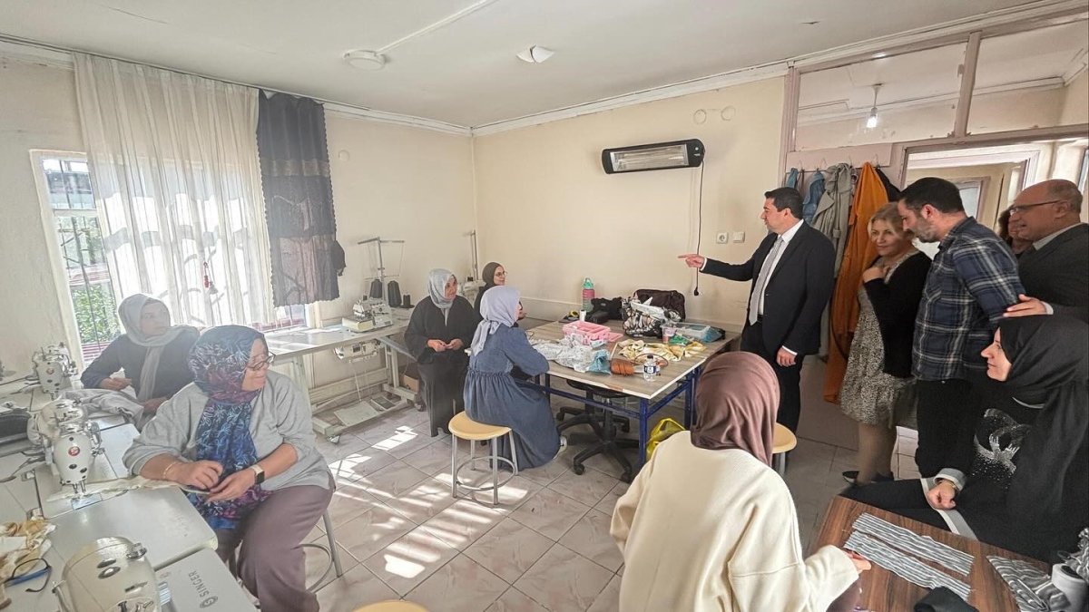 kaymakam-evliceden-halk-egitimi-merkezine-ziyaret