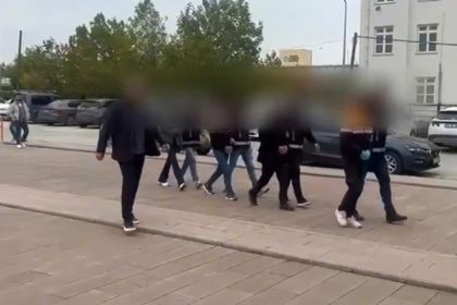 kendilerini-belediye-baskan-yardimcisi-olarak-tanitan-dolandiricilara-operasyon-17-gozalti