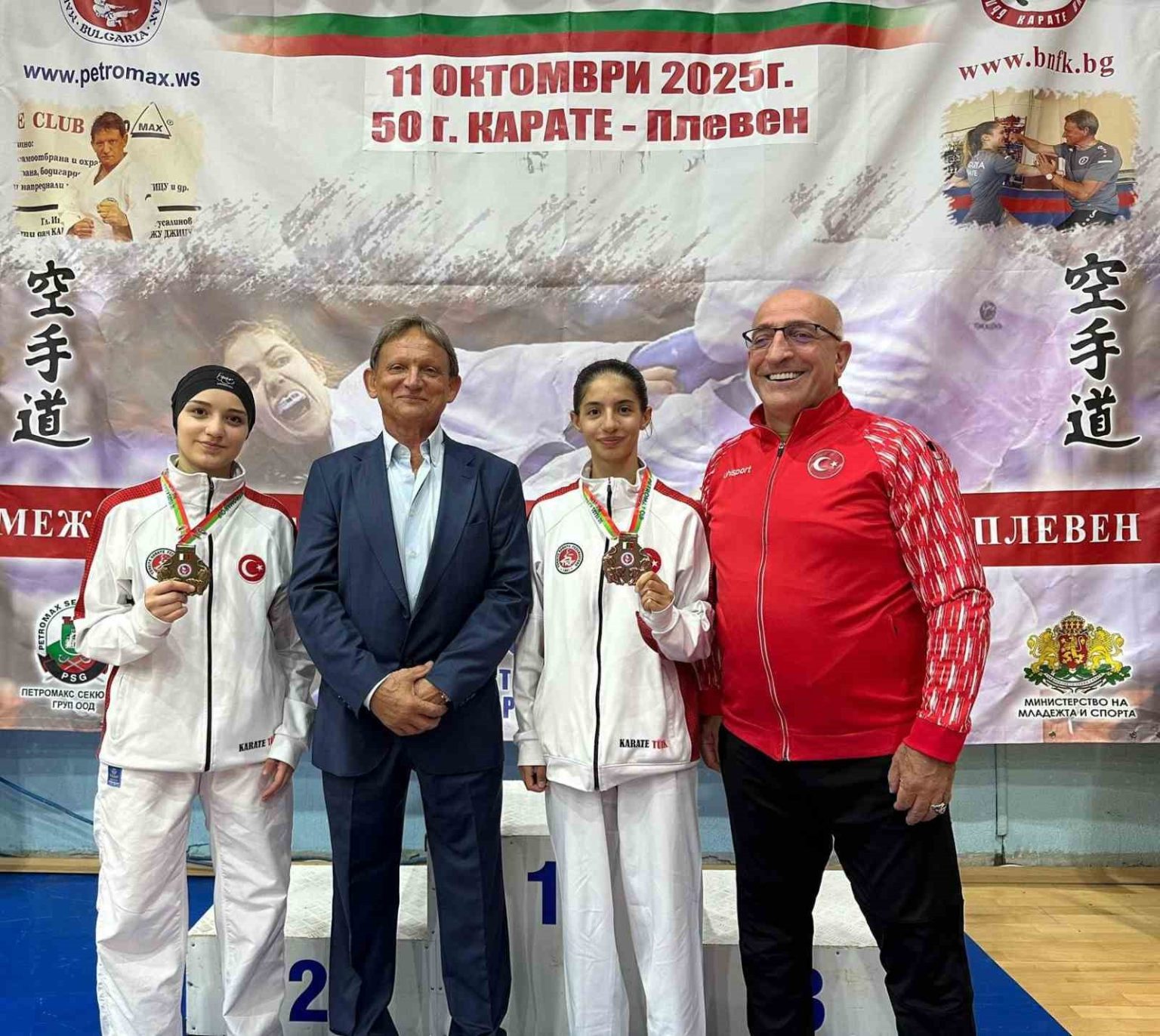 korfezli-karateciler-plevne-kupasinda-zirveye-cikti