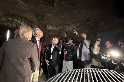 lev-tolstoyun-yegeni-kont-nikola-tolstoy-yedikule-zindanlarini-ziyaret-etti-osmanlidan-cok-ogreneceklerimiz-var