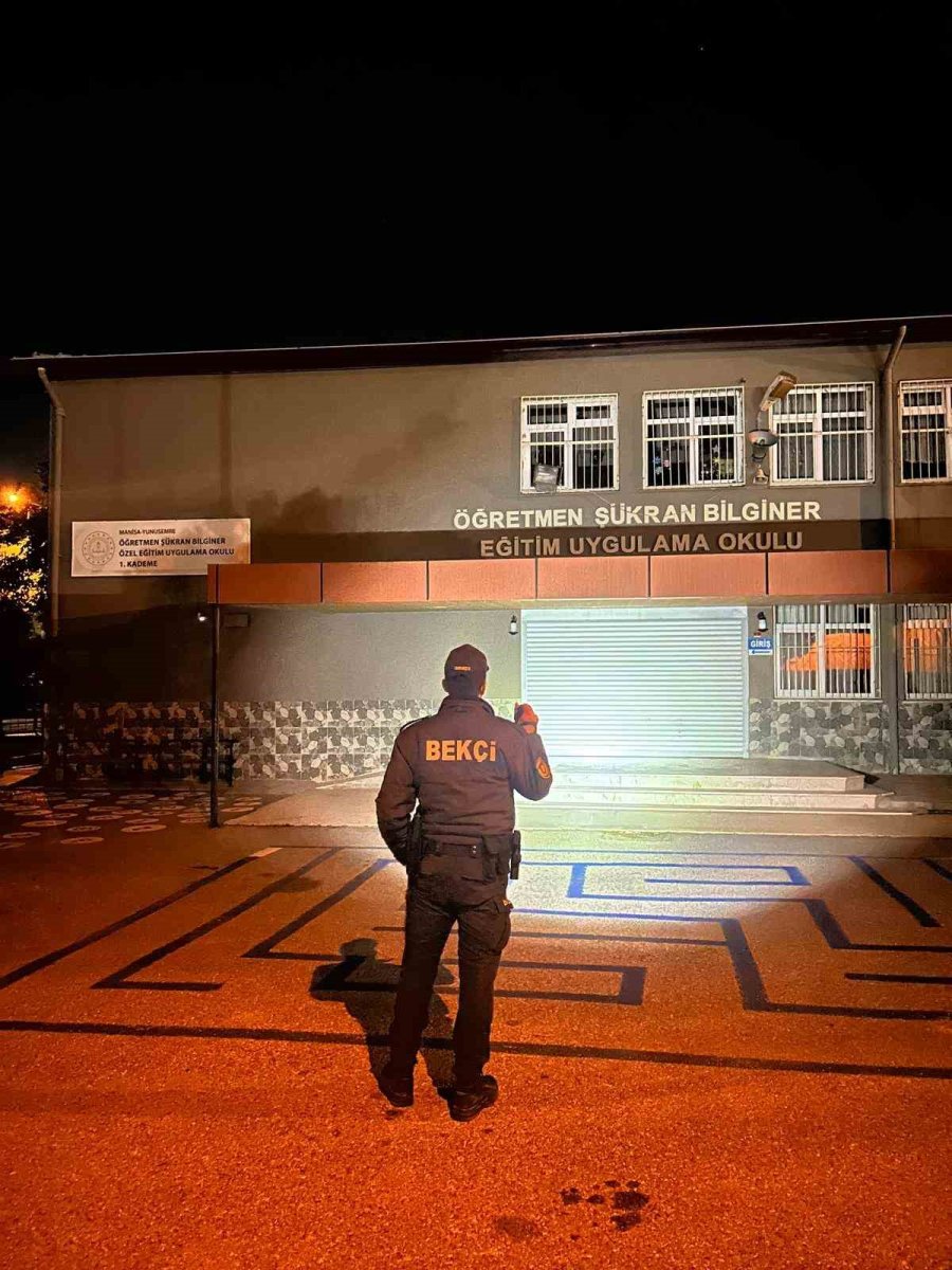 manisada-okul-cevrelerinde-gece-denetimi