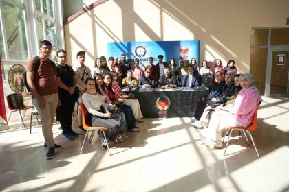 musta-el-ele-guvenli-gelecege-projesiyle-ogrencilere-bilinclendirme-calismasi