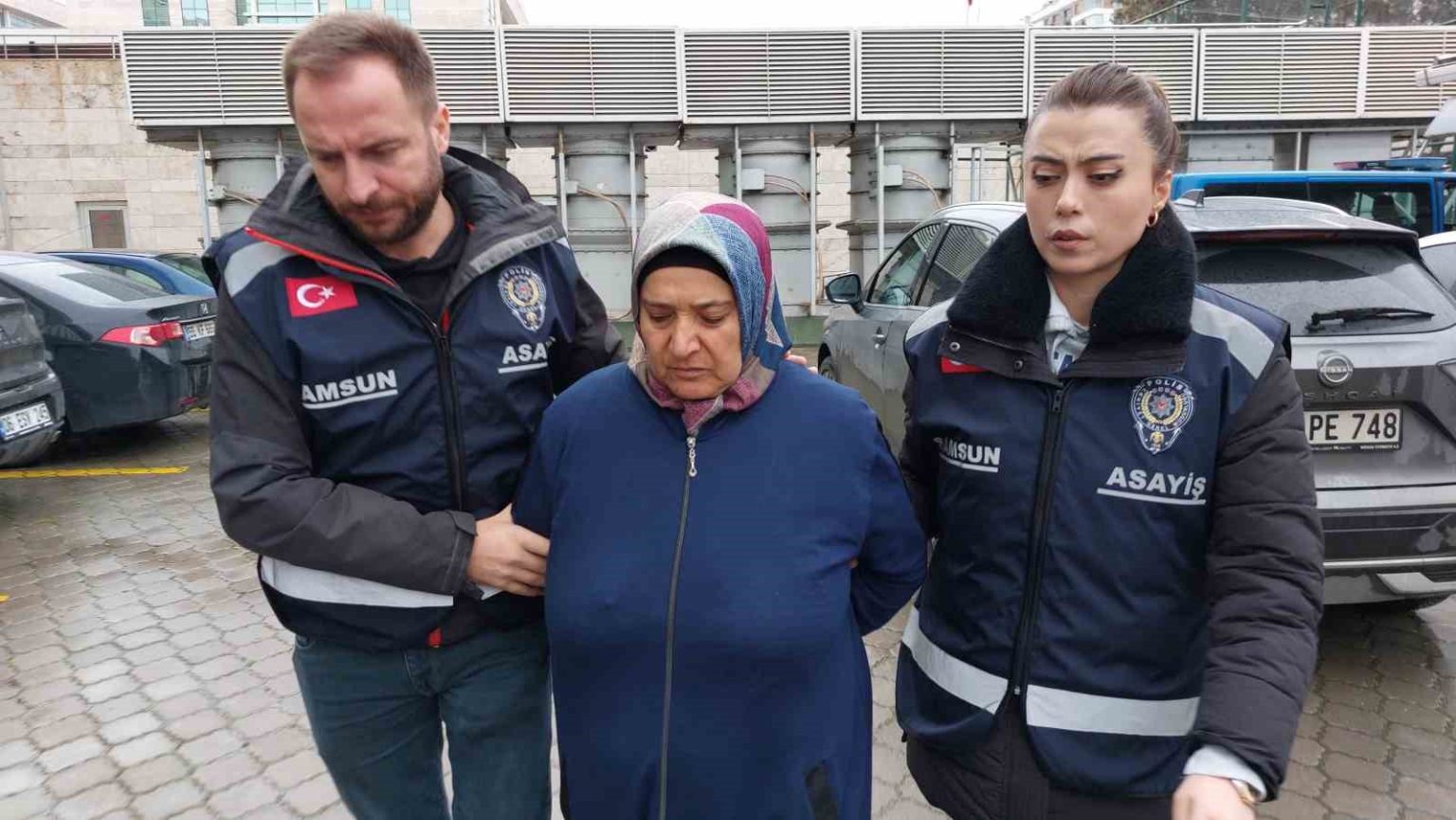ogretmen-kizini-bogarak-olduren-anne-olunce-intihar-susu-vermek-icin-bileklerini-kestim