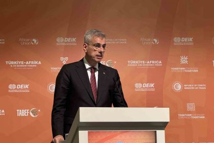 saglik-bakani-memisoglu-turkiye-yalnizca-saglik-hizmet-sunumunda-degil-uretim-alaninda-da-kararlilikla-ilerliyor