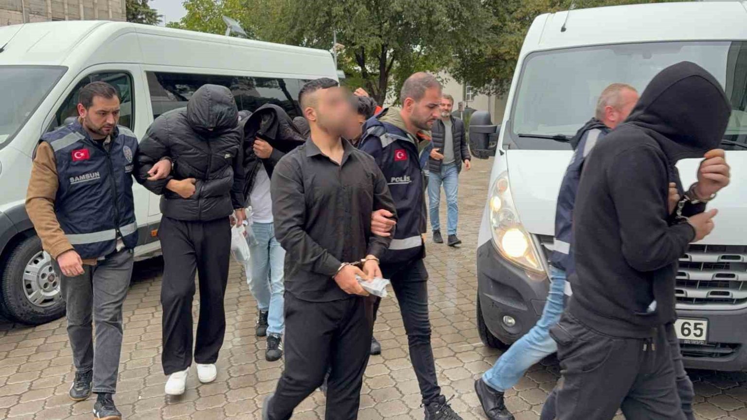samsunda-narkotik-ekiplerinden-pes-pese-operasyon