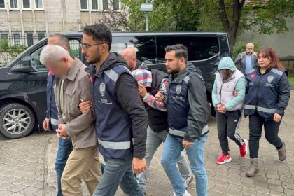 samsunda-tefecilik-ve-silah-ticaretinden-3-kisi-adliyeye-sevk-edildi