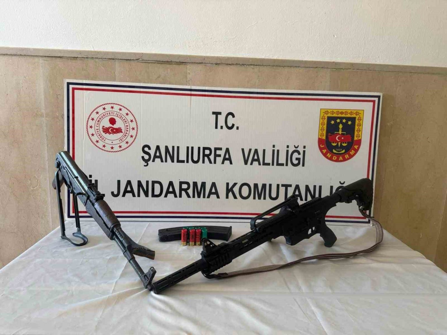 sanliurfada-ruhsatsiz-3-silah-ele-gecirildi
