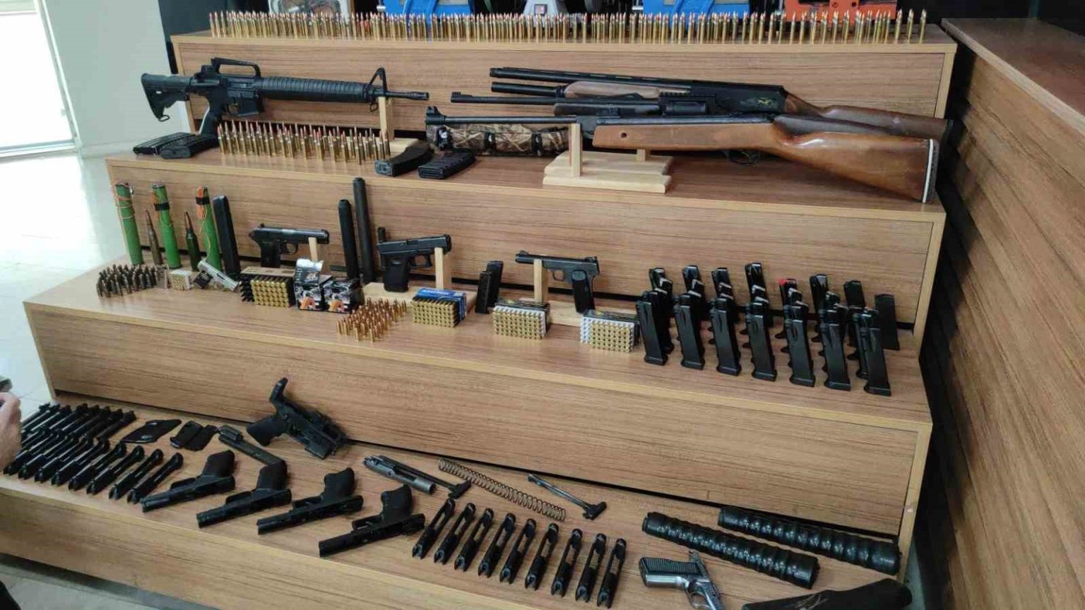 silah-kacakciligi-operasyonu-4-gozalti