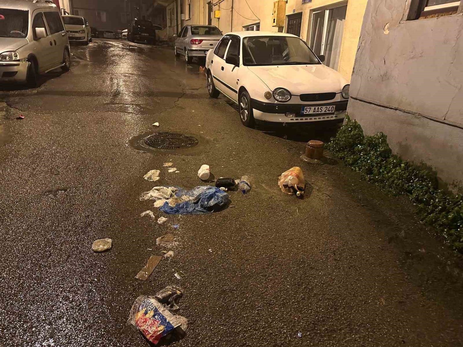 sinopta-sokaga-birakilan-copler-tepki-cekti