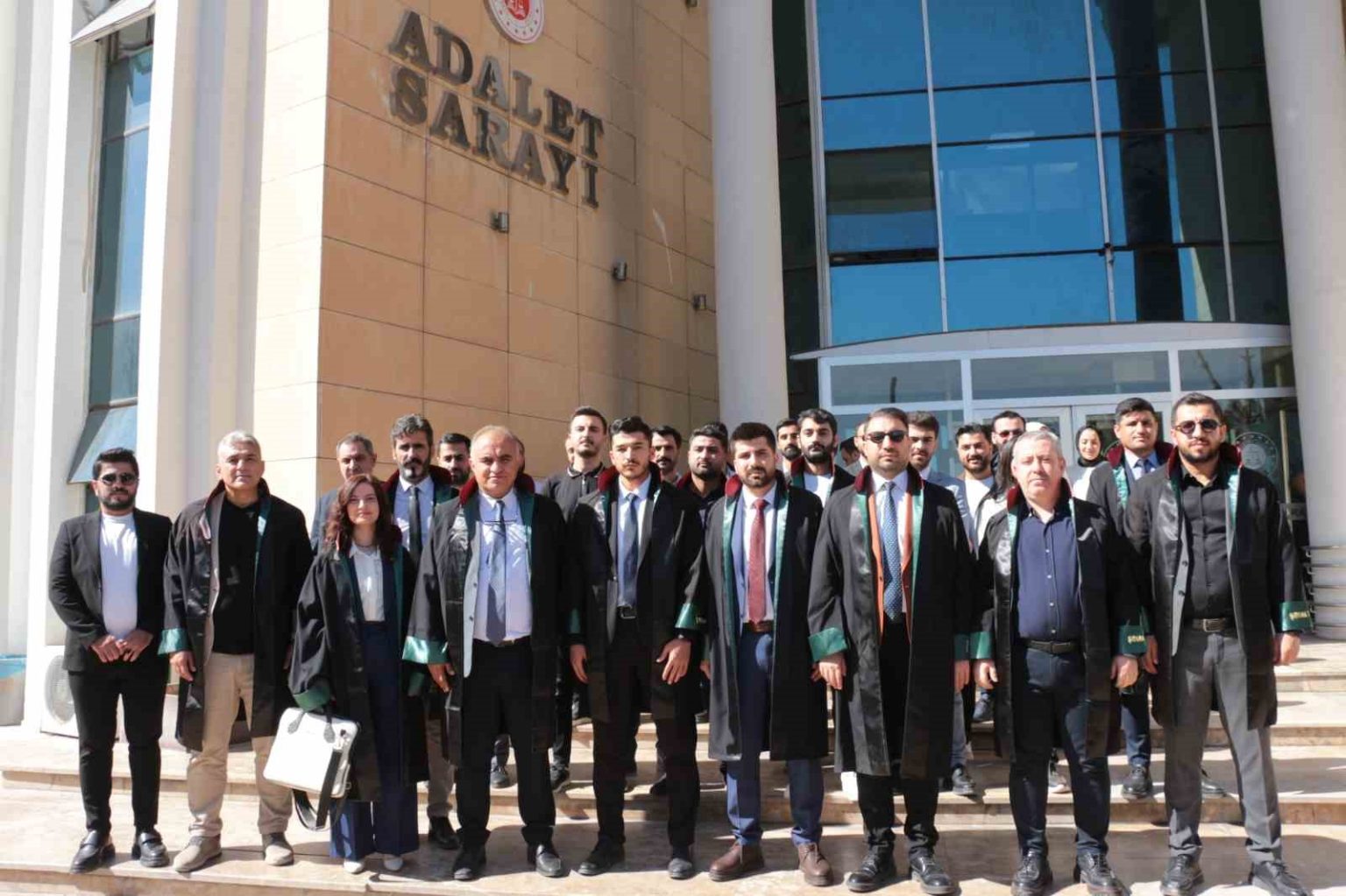 sirnakta-genc-avukatlar-ucret-tarifesinin-degistirilmesini-talep-etti