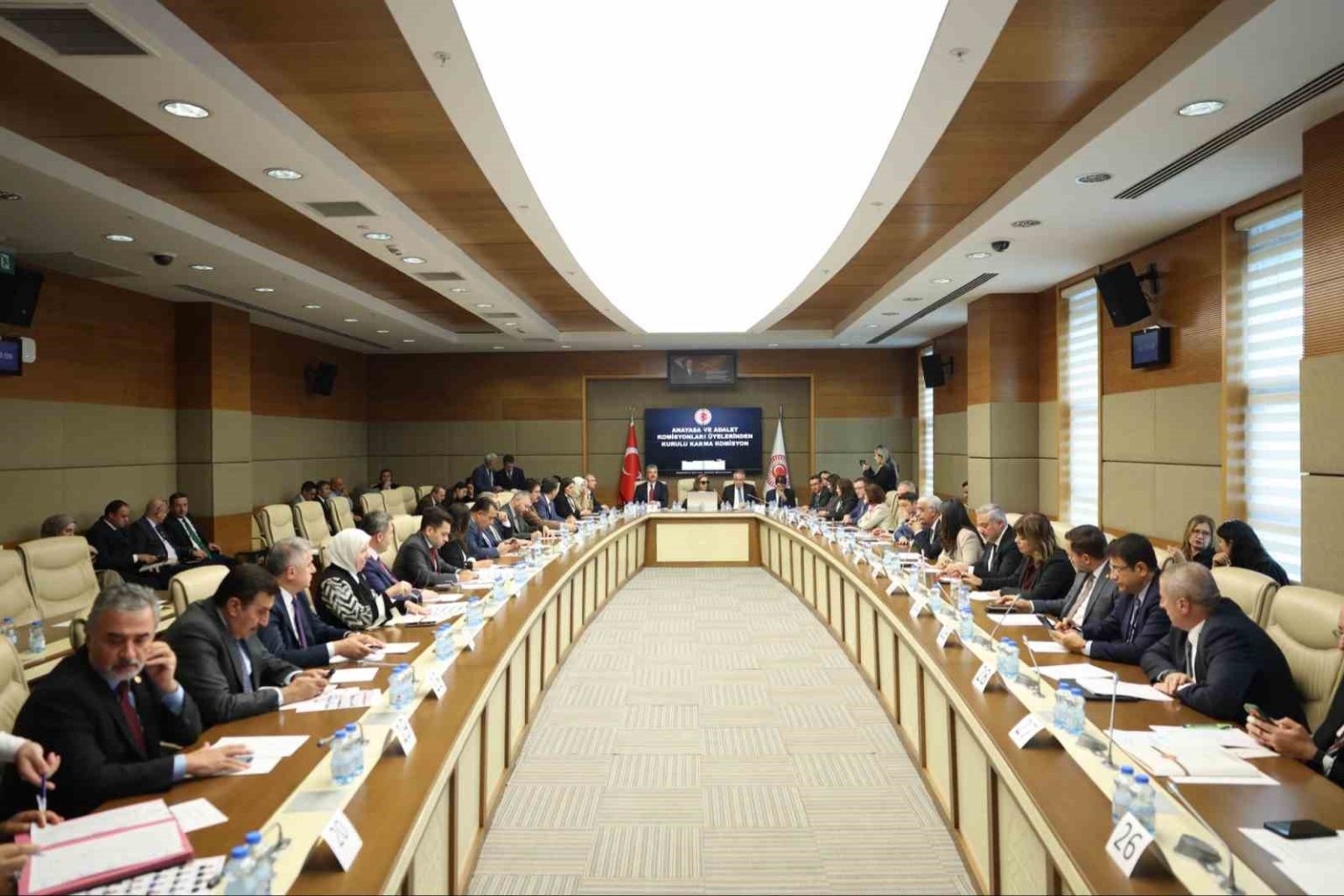 tbmmde-hskya-uye-secimi-icin-alt-komisyon-kuruldu