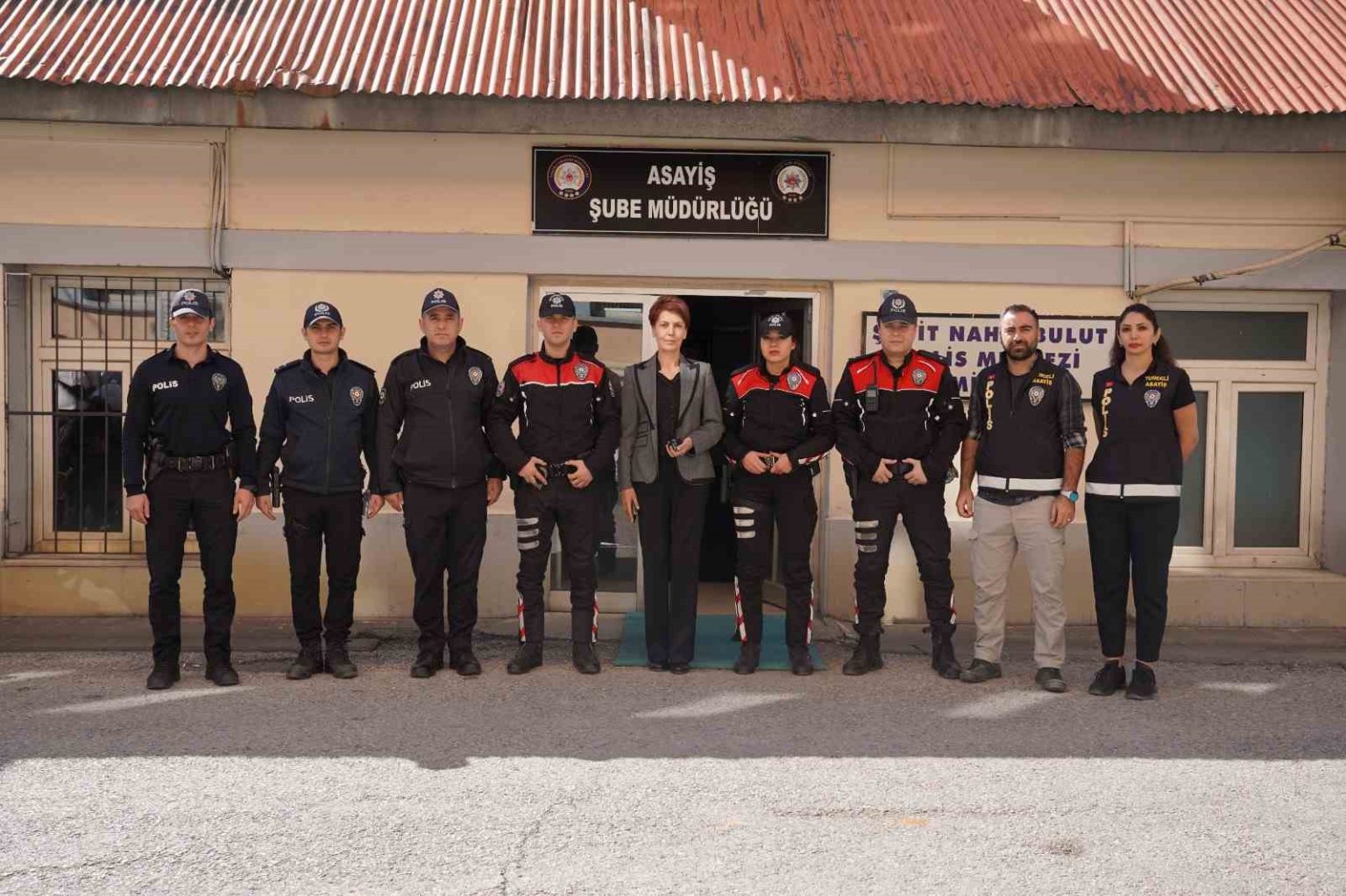 tuncelide-asayis-kadin-mudure-emanet