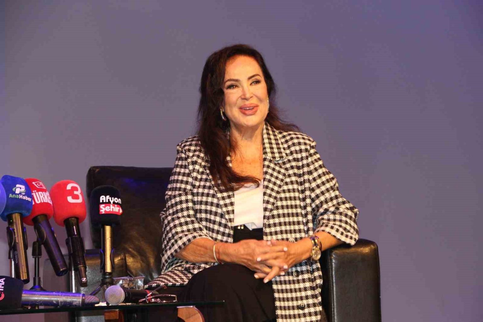 turk-sinemasinin-sultani-turkan-soraydan-duygulandiran-yorum