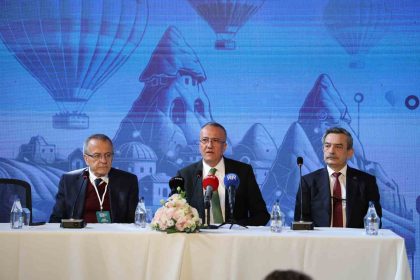 ulusal-yapay-zeka-bulusmasi-kapadokyada-basladi