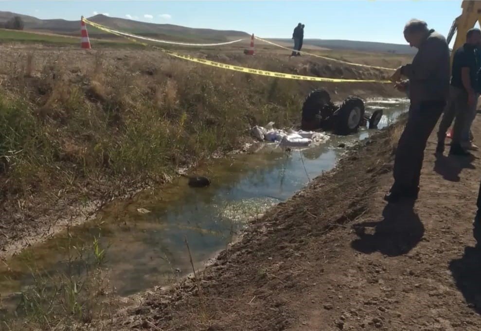 yozgatta-traktor-devrildi-1-olu-1-yarali