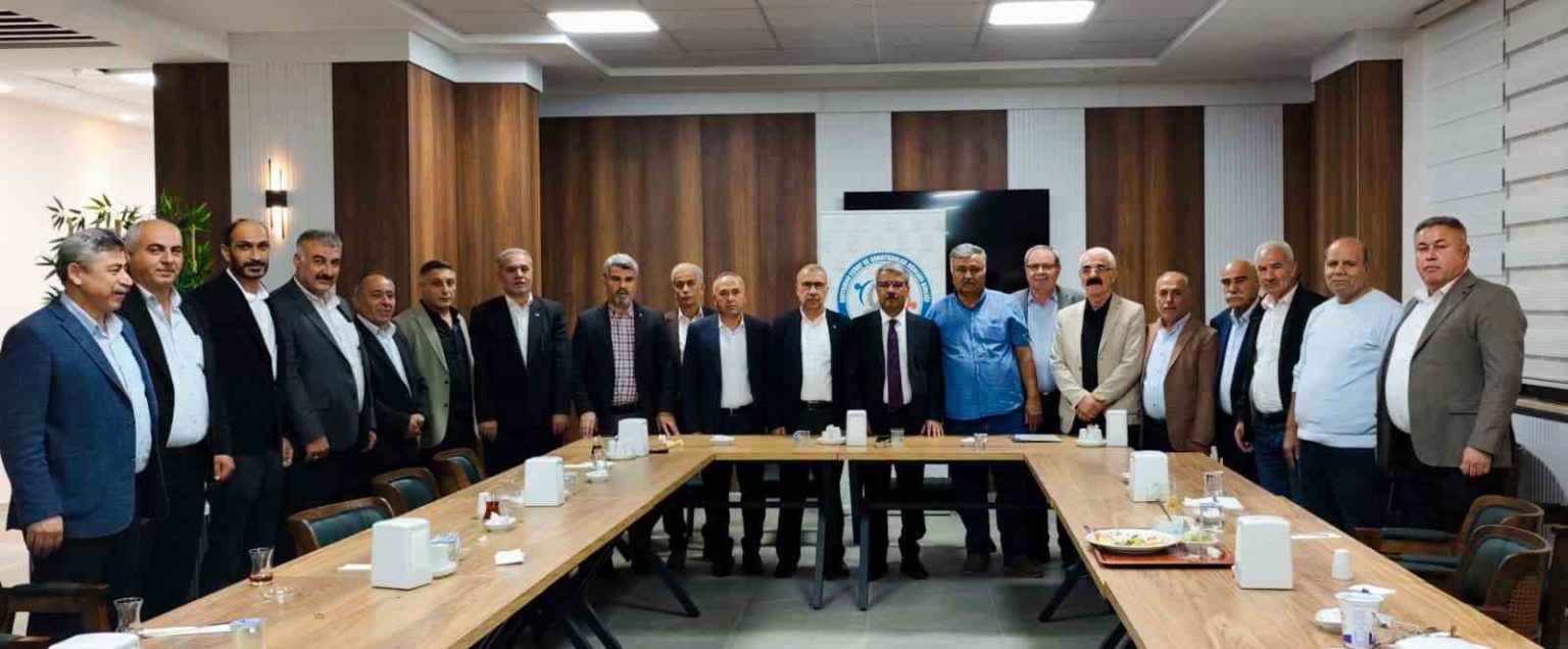 adiyamanda-esnafin-gelecegi-masaya-yatirildi