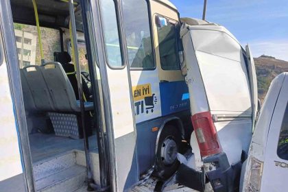 ankarada-zincirleme-kazada-6-arac-birbirine-girdi-6-yarali