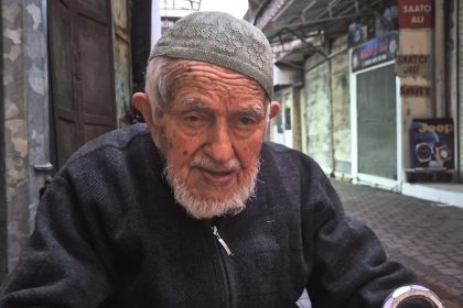 asirlik-cinardan-genclere-tavsiye-paranizi-dumana-degil-fakire-verin