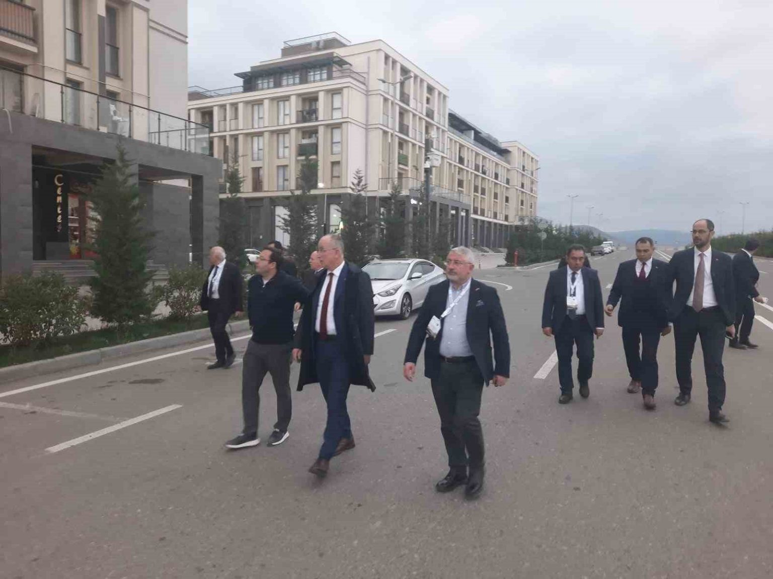 baskan-asgindan-kardes-sehir-fuzuliye-anlamli-ziyaret