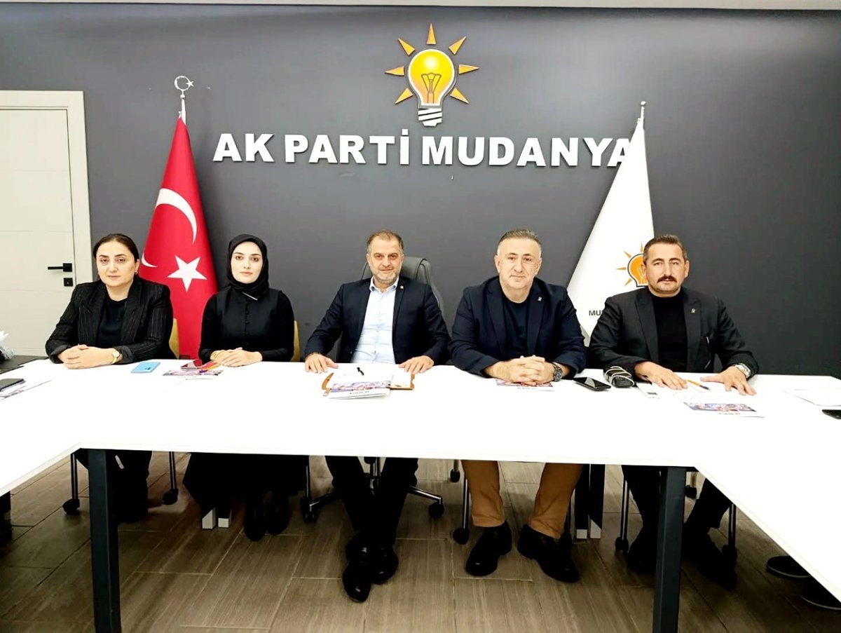 baskan-bayrak-zabitanin-baskisi-esnafi-usandirdi