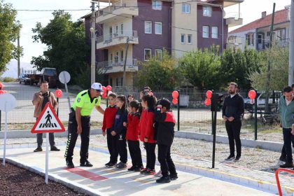 bekillide-cocuklar-icin-turkiyeye-ornek-bir-trafik-egitim-parki-acildi