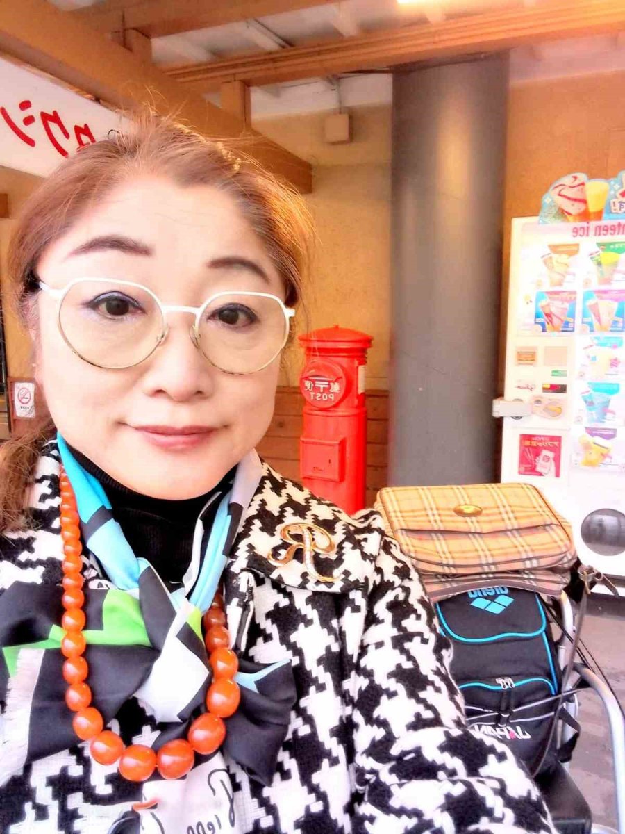 bergama-sevdalisi-japon-profesor-tarihi-kenti-japonyada-ve-uluslararasi-her-platformda-tanitiyor