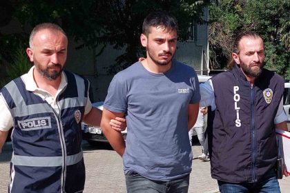 cay-icmeye-gittikleri-evdeki-gencin-olumuyle-ilgili-2-kisiye-muebbet-hapis