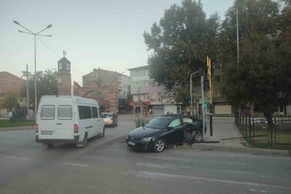 elazigda-trafik-kazasi-1-yarali