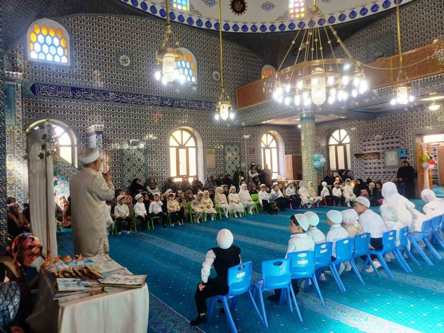 emette-4-6-yas-kuran-kurslari-icin-bed-i-besmele-programi-duzenlendi