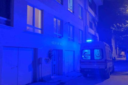 eskisehirde-yasli-adam-evinde-olu-bulundu