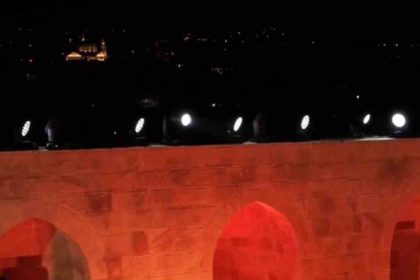 gaib-tarafindan-duzenlenen-defileye-tepki