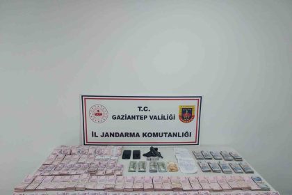 gaziantepte-16-milyon-tl-degerinde-34-bin-litre-kacak-akaryakit-ele-gecirildi