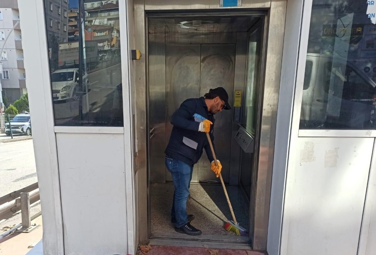 gebze-bolgesinde-ust-gecit-asansorleri-piril-piril