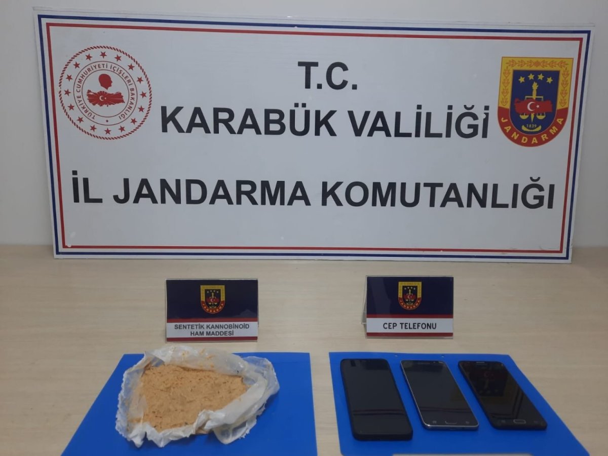 karabukte-20-kilo-bonzai-uretilebilecek-hammadde-ele-gecirildi