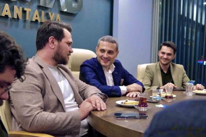 musiad-antalya-baskani-akgul-ihracat-tecrubelerini-genclerle-paylasti