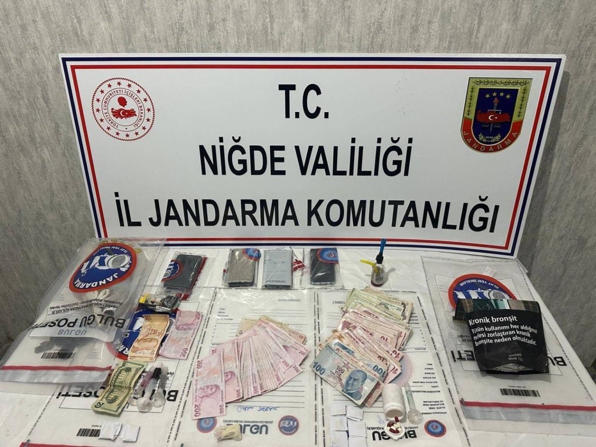 nigdede-uyusturucu-operasyonu-4-supheli-yakalandi