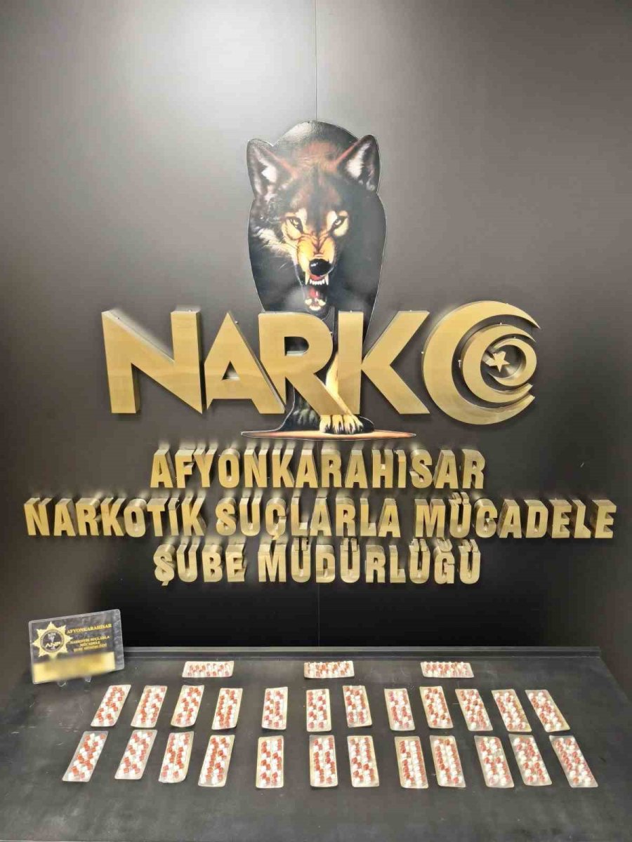 polis-376-adet-sentetik-uyusturucu-hap-ele-gecirdi