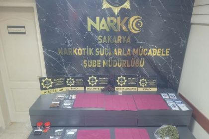 sakaryada-uyusturucu-operasyonu-10-gozalti