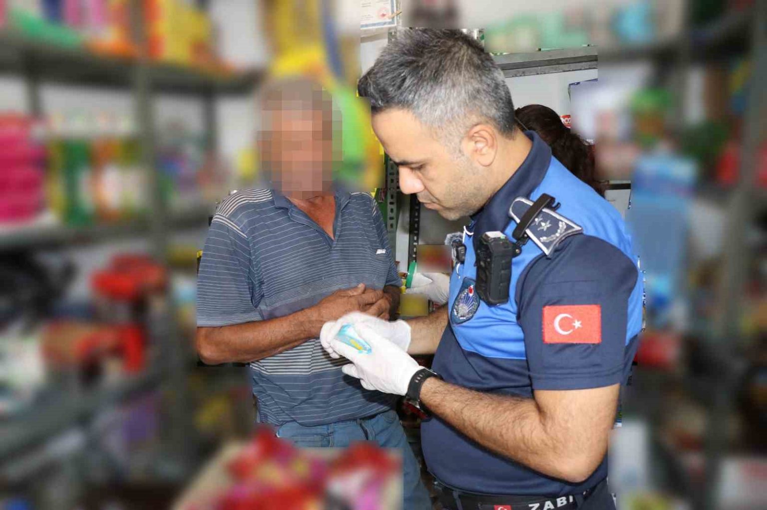 sanliurfada-ogrencilere-tarihi-gecmis-urun-satan-isletmeye-35-bin-tl-ceza