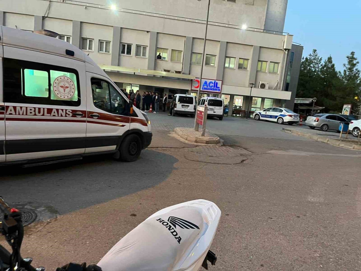 siirtte-amca-cocuklari-arasinda-kavga-2-yarali