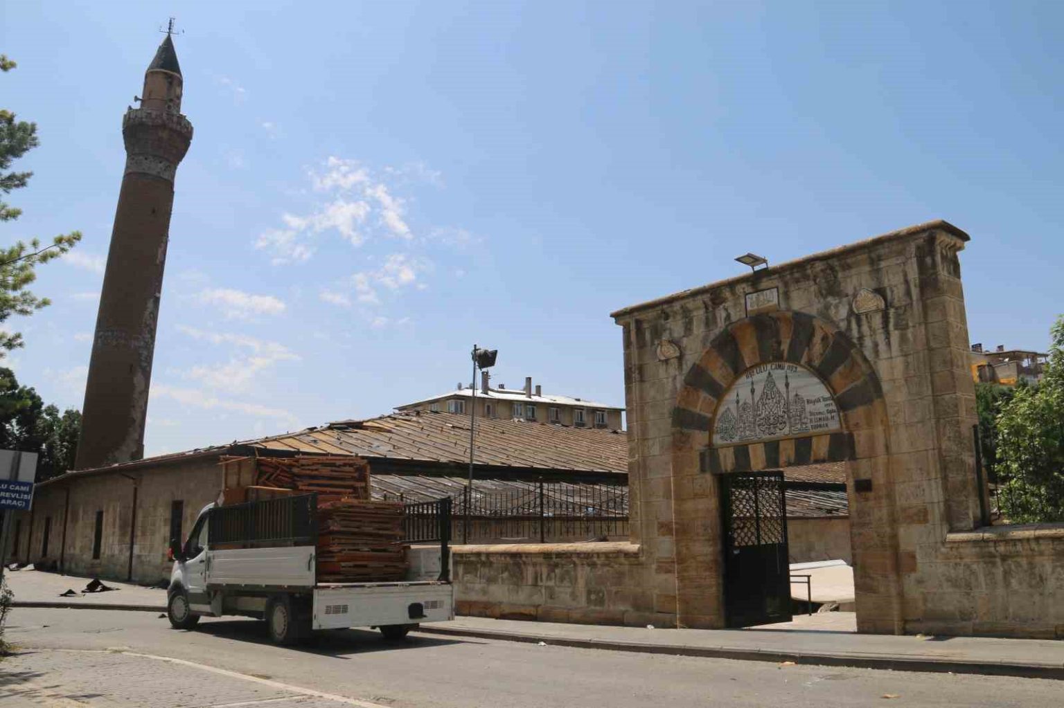 sivas-il-muftusu-limon-ulu-cami-restorasyonu-yaklasik-3-yil-surecek