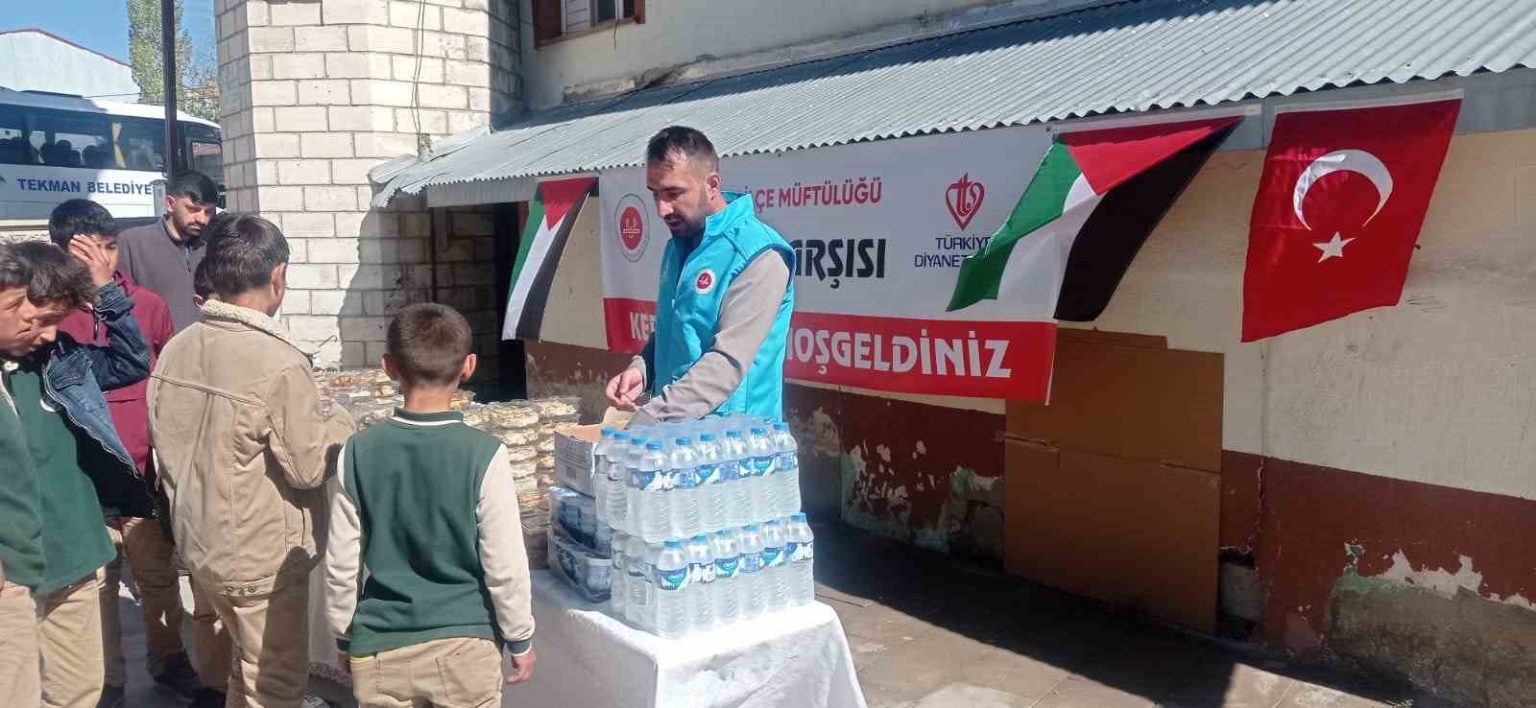 tekmanda-gazze-icin-hayir-carsisi-duzenlendi