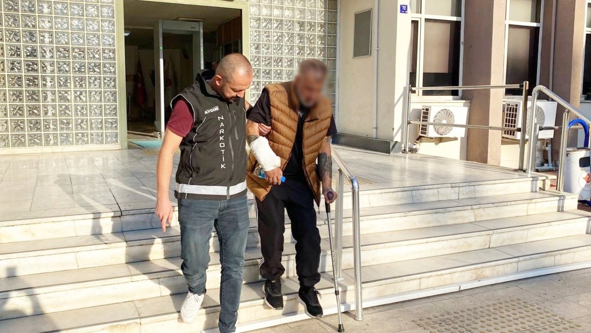 yaralandigi-kaza-bile-uyusturucu-satisi-yapmasina-engel-olmadi