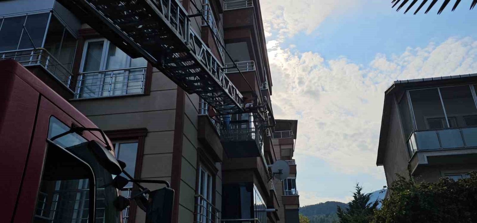 yasli-kadin-evinde-olu-bulundu