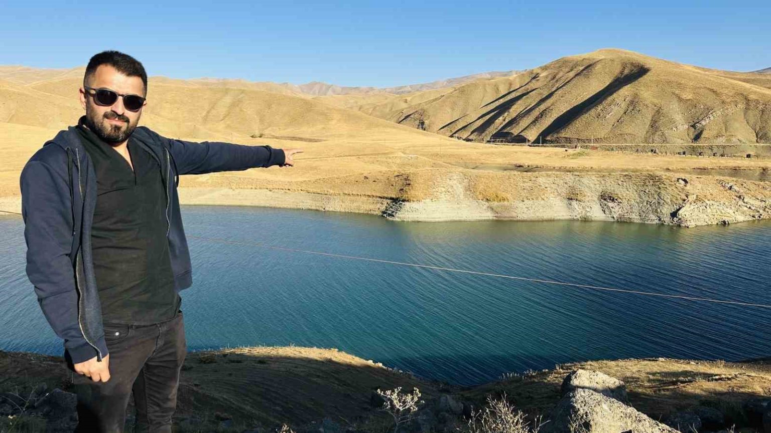 yuksekovada-kuraklik-alarm-veriyor-dilimli-barajinda-su-seviyesi-10-metre-dustu