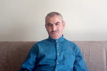 2-buzdolabini-birlestirip-kayik-yapti
