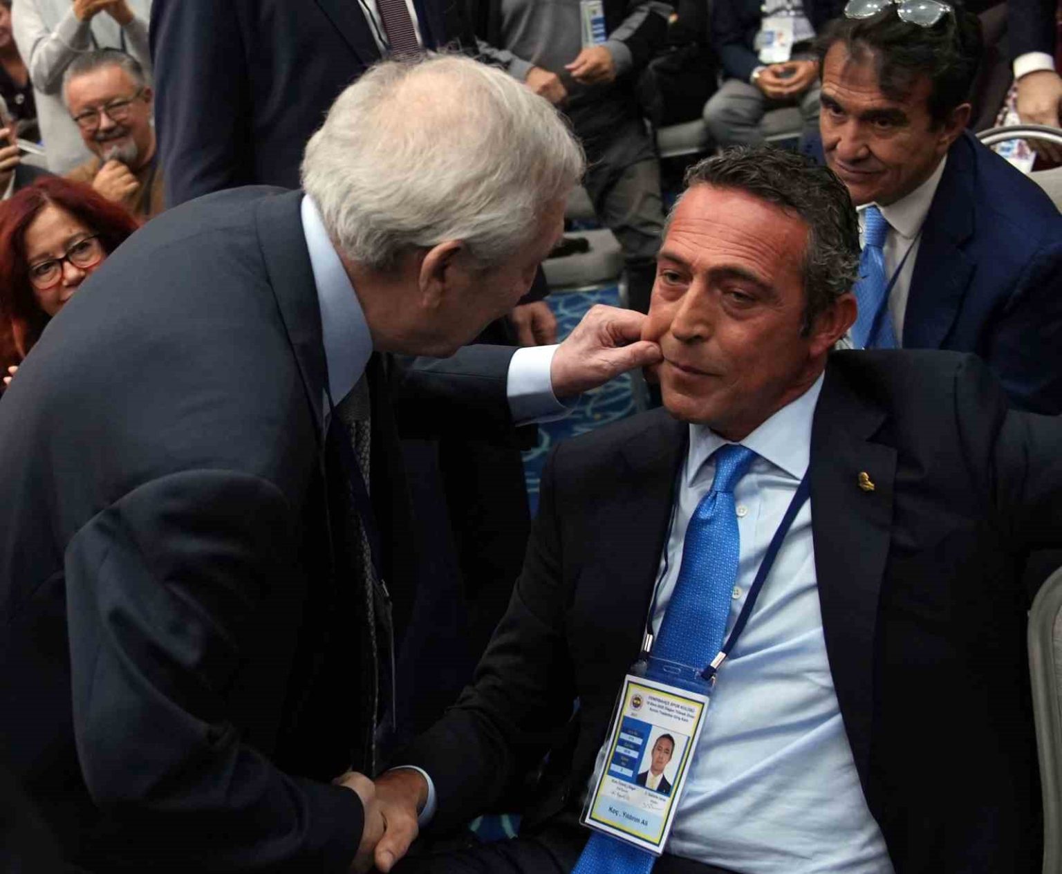 aziz-yildirimdan-ali-koca-beni-unut