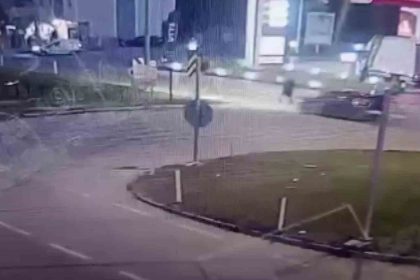 bakkaldan-cikti-yolun-karsisina-gecerken-hayatini-kaybetti