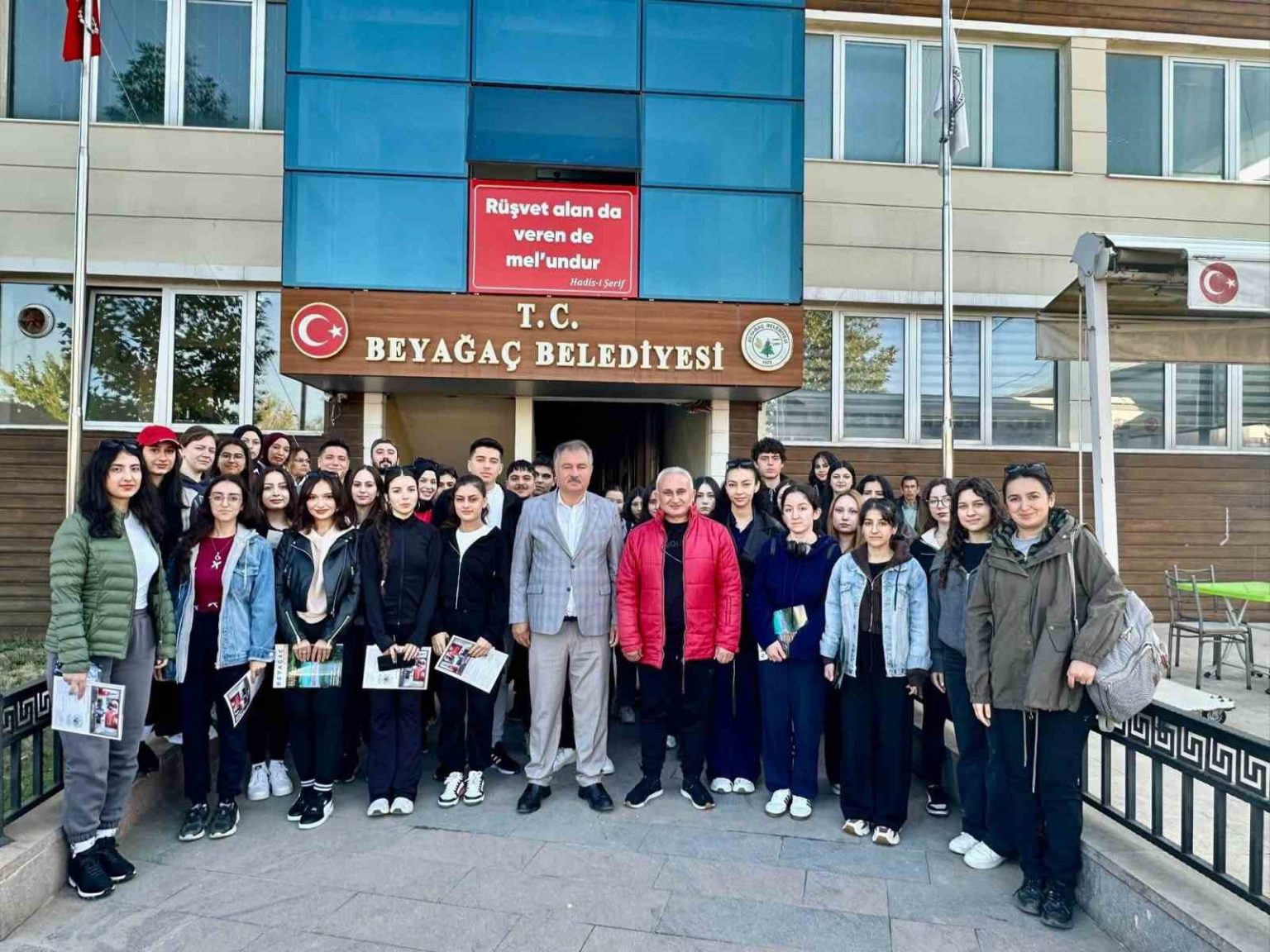 baskan-putun-universite-ogrencilerini-agirladi