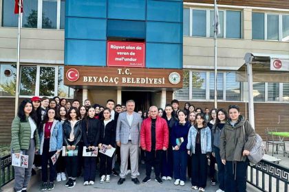 baskan-putun-universite-ogrencilerini-agirladi